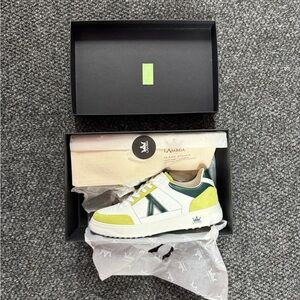 NEW Pesaro White & Green golf shoe size 8.5 or 42EU